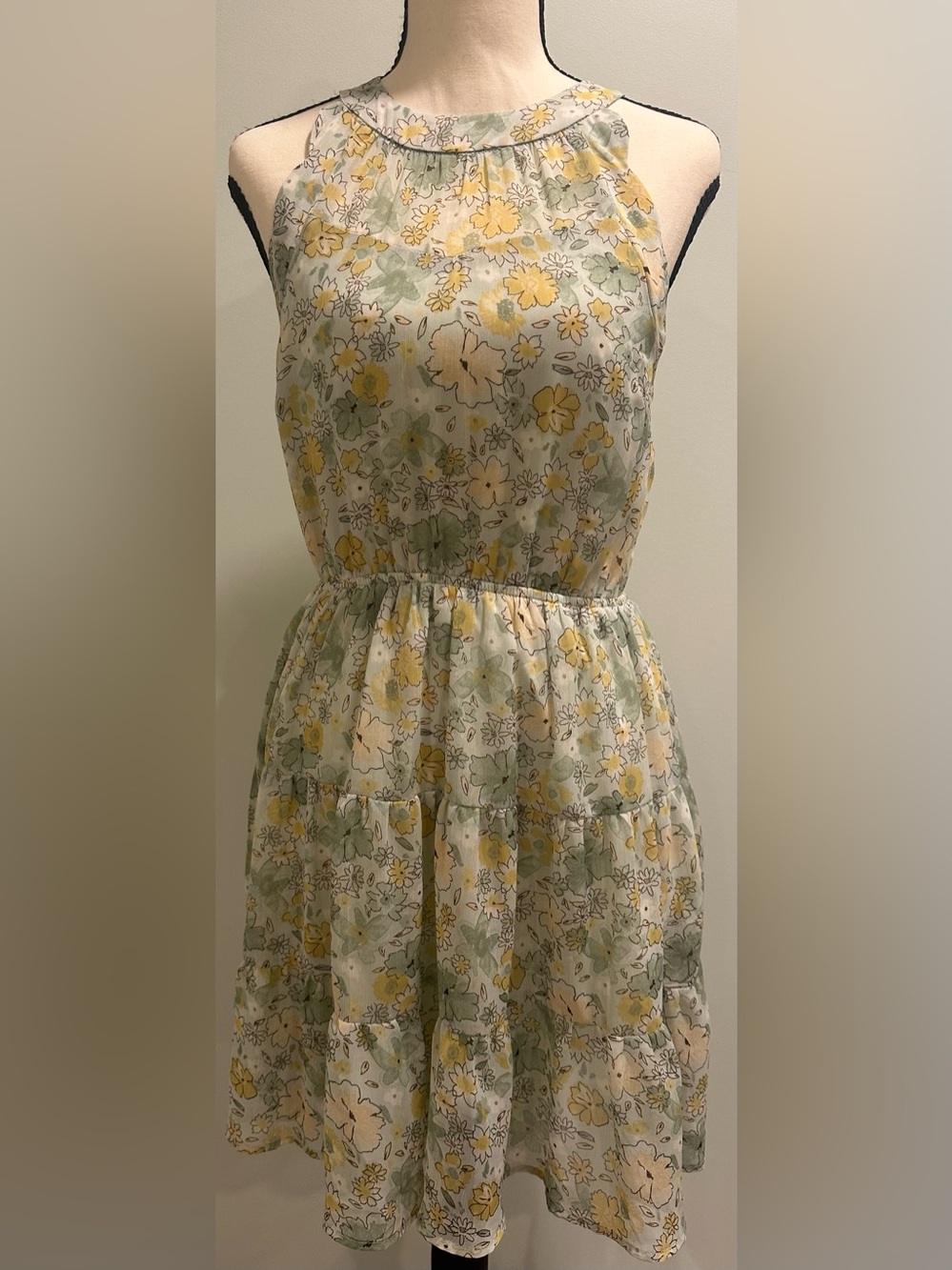 MONTEAU LOS ANGELES Size M Juniors Green & Yellow Floral Halter Mini Dress